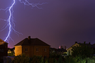 Fototapeta na wymiar Thunderstorm in the city