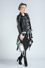 Naklejka premium Stylist in black casual trendy clothes