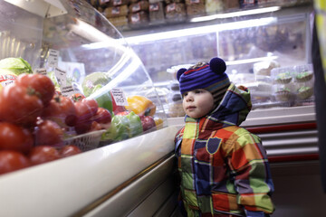 Child at grocery store