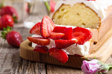 Strawberry and cream cheese summer cake