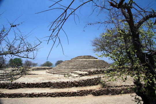 Guachimontones: circular stepped pyramids in Jalisco