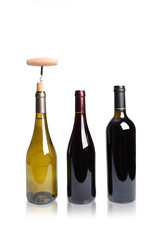 bouteille de vin sur fond blanc