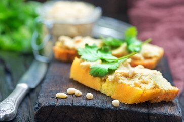 bread with pate