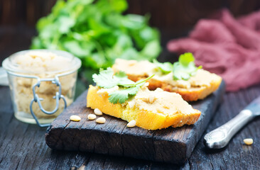 bread with pate