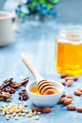 honey with nuts