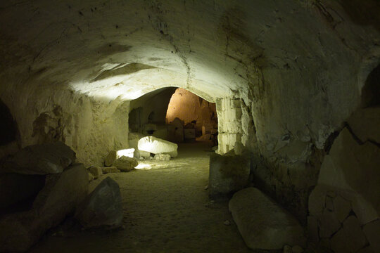 Ancien Jewish Burial Cave, Beit Shearaim, Israel