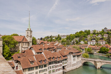 Bern, Stadt, Altstadt, Nydegg, Nydeggkirche, Nydeggbrücke, Aare, Fluss, Altstadthäuser, Gassen, historische Häuser, Frühling, Sommer, Schweiz