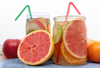 fruit water detox .