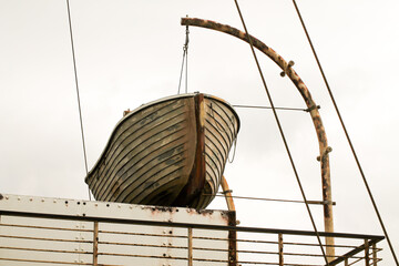 Beiboot eines alten Schiffswracks