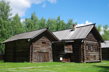 Obraz premium KOSTROMA, RUSSIA - July, 2016: Old wooden houses - monument of ancient Russian architecture
