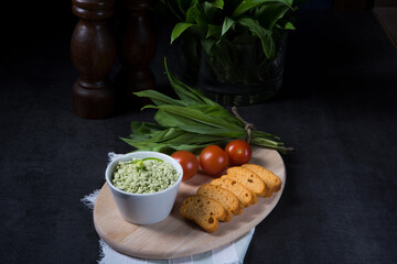 Wild garlic salt