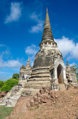 Fototapeta premium AYUTTHAYA, THAILAND - August, 2016: Ayutthaya Historical Park, Phra Nakhon Si Ayutthaya. Temple Pagoda in Ayutthaya of Thailand