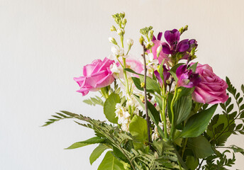 Fototapeta na wymiar Fresh flower bouquet