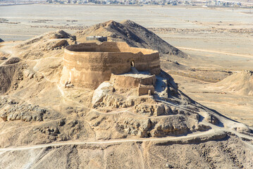 zoroastrian towers of silence