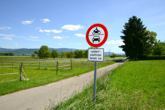 Landwirtschaftlicher Verkehr frei 