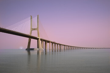 Puente Vasco de Gama