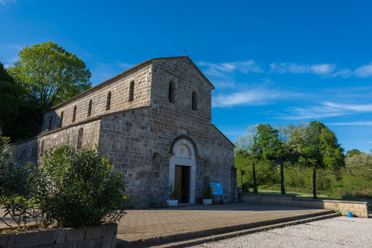 Teano CE, chiesa di San Paride ad Fontem