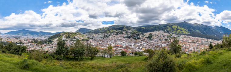 Obraz premium Panoramic aerial view of Quito City - Quito, Ecuador