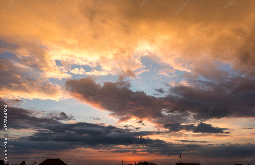 Wall mural Beutyful dramatic sunset sky