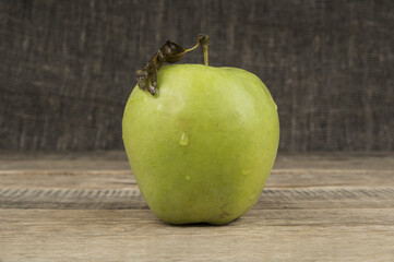 green apple