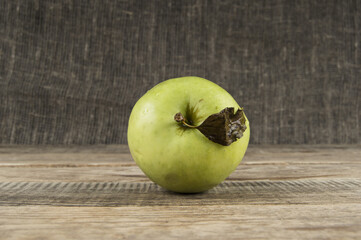 green apple