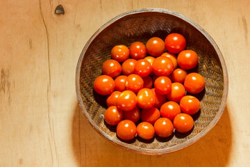 Fototapeta na wymiar tomato cherry