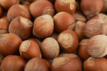 Surface coated with hazelnuts