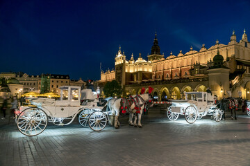 Fototapeta premium Chariot with Horses in Krakow Old Town