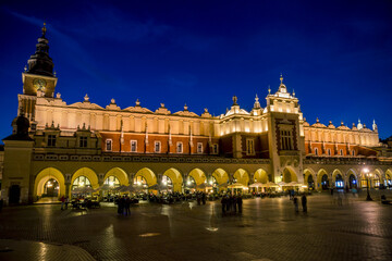 Fototapeta na wymiar Krakow Cloth Hall on Main Market Square