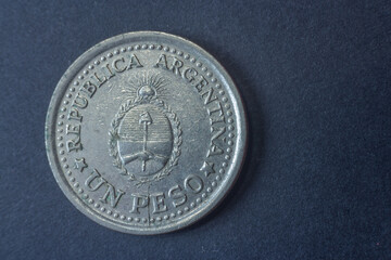 One Peso Argentina 1810-1960 tail coin, vintage old, difficult and rare to find. 25 de Mayo.