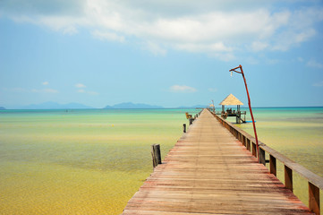 Obraz premium Wooden Piers on Tropical Islands