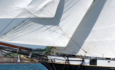 Fototapeta premium Voilier dans le golfe du Morbihan