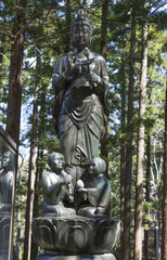 Fototapeta premium Япония. Префектура Аомори. Храм Сейрю (Seiryu temple).