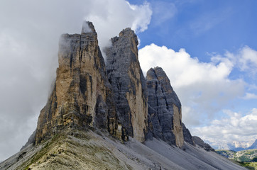 Fototapeta na wymiar three peaks of Lavaredo