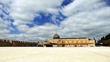 Fototapeta premium Al-Aqsa Mosque in Jerusalem on the top of the Temple Mount. Al Aqsa mosque is a sacred place for all muslims and islamic people.