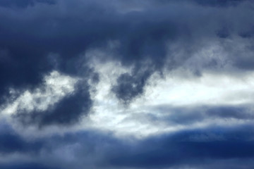 Naklejka na ściany i meble Gray clouds before the storm