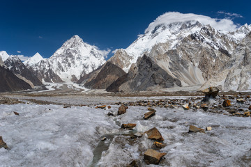 K2 en Broadpeak in Karakorum-gebergte, Skardu, Gilgit Baltistan, Pakistan