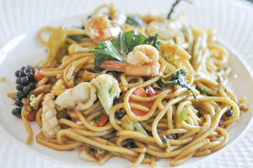 spicy spaghetti (Thai spaghetti)