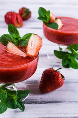 Cold strawberry soup