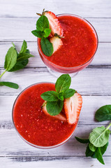 Cold strawberry soup