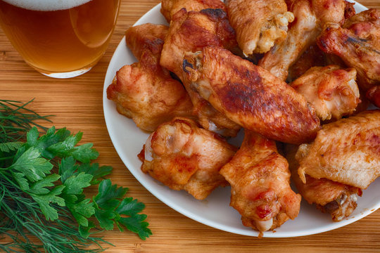 Baked chicken wings with beer