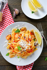 Pasta with seafood, cheese and lemon
