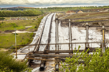 Schaufelradbagger im Betrieb im Braunkohle Tagebau Inden