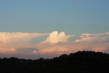 夏の山