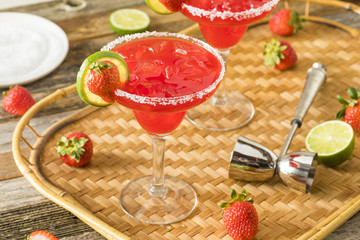 Homemade Iced Starwberry Margarita