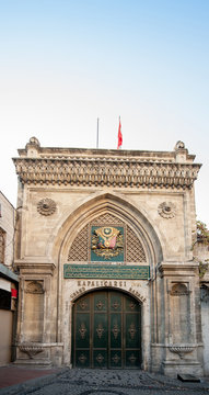 İstanbul kapalı &ccedil;arşısı giriş kapısı