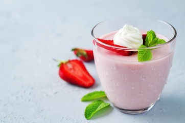 Strawberry panna cotta