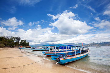 Fototapeta na wymiar Motor boats to transport people on the Islands