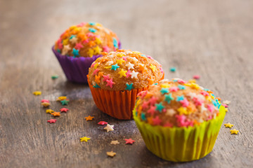 Cupcakes decorated with stars 