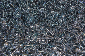 Metall screws